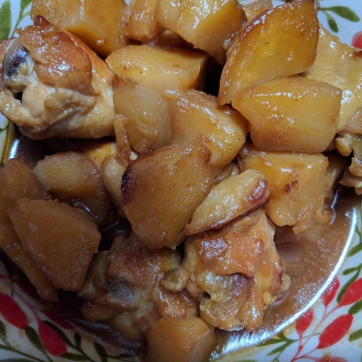 圧力鍋で簡単!鶏手羽元とじゃがいもの甘辛煮